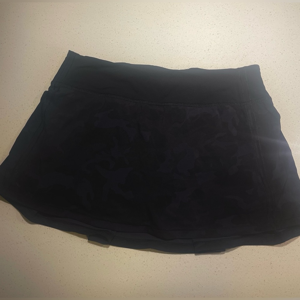 Lululemon camo skirt
